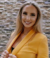 Katie Sigman's Instagram, Twitter & Facebook