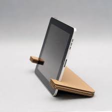 Diy Comment Fabriquer Un Support Pour Ipad En Carton Comment Fabriquer Un Design En Carton Ipad