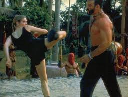 But in the 1995 version, the vendetta sonya has against kano is more compelling as kano killed her partner. Mortal Kombat Mortal Kombat Annihilation 1995 1997 Down The Red Carpet Dan S Movie Reviews