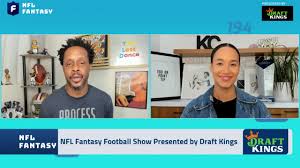 A free online generator that creates a random draft order for your fantasy football, baseball, basketball, or other fantasy league draft. Nfl Fantasy Football Show 1st Round Mock Draft For 2021