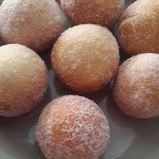 Almanyada marzipan saf haliyle (çikolatanın içine konmadan) küçük patateslere benzeyen şekilleriyle müthiş şirin görünen küçük poşetler halinde satılır. Cheezy Donut Mudah Ni Utk Adunan 1 2kg Tepung Bahan A 1 2 Sudu Makan Gula 1 2 Plastik Serbuk Mauripan Yis Air Suam Dlm 4 Sudu Makan Makanan Aneka Roti Gula
