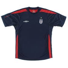 At vintagefootballshirts.com we have a huge selection of retro football shirts and match worn. 2004 06 England Umbro Training Shirt Mint M For Sale