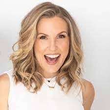 Lori Hein's Instagram, Twitter & Facebook