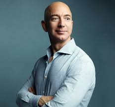 Jeff bezos, o multimilionário dono da amazon, realizou recentemente um teste com braços robóticos. Star Trek Dono Da Amazon Interpreta Alienigena No Novo Filme Da Franquia Pipoca Moderna