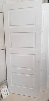 La porta interna laccata è una porta dal carattere esclusivo, costruita e rifinita con vernici speciali per durare nel tempo. 17 Ottime Idee Su Porte Laccate Bianche Door Lacquered Porte Laccate Bianche Porte Laccate Porte Bianche
