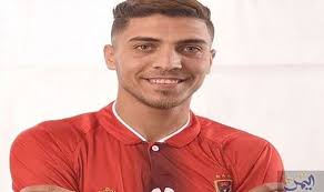 يضع لاعبي ليفربول، بقيادة المدير الفني للفريق يورجن كلوب، أعينهم على تحقيق المكسب والثأر من ريال مدريد، خاصة المباراة ينتظرها الجميع بمشاركة محمد صلاح الدولي المصري بعد تسجيله هدفا خلال المباراة الأولى ليُحيي آمال فريقه من جديد. Ù…Ø­Ù…Ø¯ Ø´Ø±ÙŠÙ ÙŠÙ†ÙÙŠ Ø±ØºØ¨ØªÙ‡ ÙÙŠ Ø§Ù„Ø±Ø­ÙŠÙ„ Ø¹Ù† Ø§Ù„Ø£Ù‡Ù„ÙŠ Ø§Ù„Ù…ØµØ±ÙŠ Mens Tops Mens Tshirts Men
