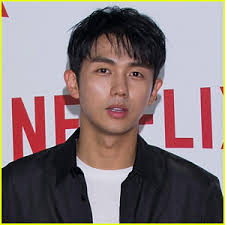 K Pop Idol Seulong Involved In Fatal Car Accident That Killed Pedestrian 2am K Pop Seulong Just Jared