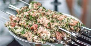 Les Brochettes De Poulet A La Grecque Les Plus Faciles A Faire Incroyablement Tendres Et Parfaites Pour Le Barbecue Recet Bbq Recipes Food Cooking Recipes