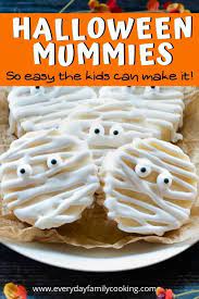 3 Ingredient No Bake Halloween Mummy Treats For Kids Halloween Treats For Kids Diy Halloween Treats Mummy Treats