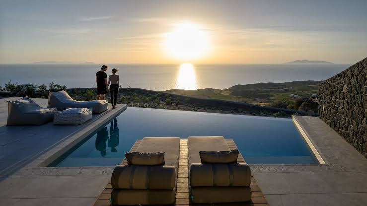 Laundry Service for Lithi Luxury Retreat | ProLaundry Santorini