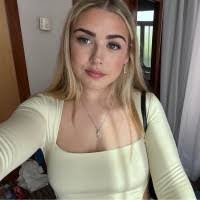 Shana Lane's Instagram, Twitter & Facebook