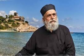 Απο παιδι με φωναζε με τ' ονομα μου το μικρο γιε μου δεν ειπε κι ουτε εγω πατερα δεν τον ειπα και. Ena Keraki Sth Mnhmh Toy Patera Epifanioy Grtimes Gr