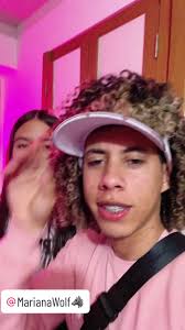 Mariana Wolf's Instagram, Twitter & Facebook