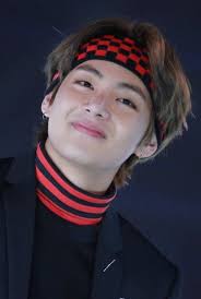 On the occasion of the bts' band member's birthday, here is a look at a few of his pictures. 5 Adorable Habits Of V From Bts Yaay K Pop