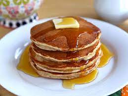 Pancake low carb al burro di arachidi. Pancake Con Burro Di Arachidi E Cioccolato