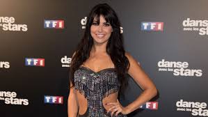 A l'heure où, avec cette troisième saison, leur cote de popularité explose, ces derniers balancent dans les pages de télé loisirs danse avec les stars 3, la finale, le samedi 1er décembre, sur tf1 à 20h50. Candice Pascal Danse Avec Les Stars 3 000 Euros D Affaires Derobees Dans Sa Voiture Voici