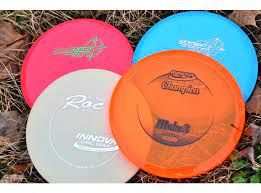 These shoes are lightweight, allowing for careful footwork, but keep you cushioned over those rough stretches where you're grabbing on to trees trying to find your way to the basket. Disc Selection Which Is The Best Disc Golf Mid Range