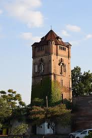 Hay lugares del parque para tu coche, la más cercana es parcare que está 786 m de turnul de apa. Category Water Tower In Arad Wikimedia Commons
