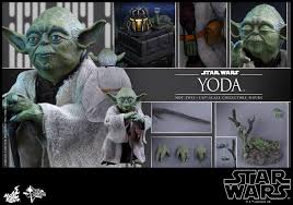 After crashing into a swamp at dagobah, luke skywalker (mark hamill) gets his first introduction to yoda, though he doesn't realize this. Dhl 1 6 Hot Toys Mms369 Star Wars Ep V The Empire Strikes Back Yoda Figure 4897011180939 Ebay