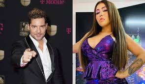 La ex protagonista de nuestra tele ha sido tendencia en muchas ocasiones por lo que hace con su pelo. Invitados A Los Live De Yina Calderon Yina Calderon Ataco Fuertemente A Invitado Que La Cambio Por David Bisbal Tendencias Caracol Radio