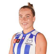 Mia King's Instagram, Twitter & Facebook