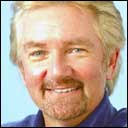 Edmonds to star in radio whodunnit