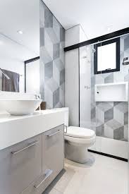 Revestimento Geometrico Cinza Branco Banheiros Decorados Modernos Banheiro Simples Banheiro Pequeno Decoracao Banheiro