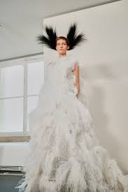 Maybe you would like to learn more about one of these? Die Schonsten Brautkleider Vom Laufsteg Vogue Germany