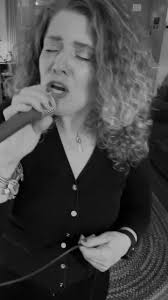 My childhood memories another one of my favourites. Anne Murray- nobody  loves me ❤️, For you mike 🥰