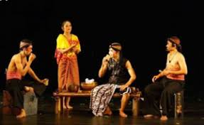 Semua itu pasti ada alasannya. Tentang Teater Pengertian Sejarah Fungsi Hingga Jenisnya Berita Info Publik Pendidikan Pelayanan Publik