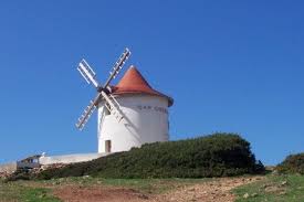 Le Moulin De Mattei Le Moulin Moulin A Vent Bienvenue En France