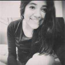 Ramona Conde's Instagram, Twitter & Facebook