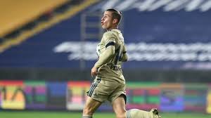 Haftasında oynanan, fenerbahçe galatasaray derbisinin yankıları sürüyor. Ayni Pozisyon Farkli Kararlar Trabzonspor Galatasaray Macinda Akillara Fenerbahce Geldi