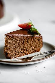 Saftiger Schoko Haselnuss Kuchen I Glutenfrei Flowers In The Salad Rezept In 2020 Schoko Nuss Kuchen Kuchen Und Torten Rezepte Kuchen