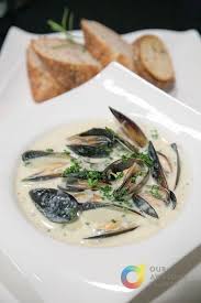 One Way Sourdough Pizza Burger Coq Au Vin And Tournedos Rossini Onewayrestaurant Cooking Seafood Seafood Recipes Food Pairings