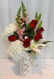 Ftd®, a premier provider of beautiful floral arrangements & flower bouquets since 1910. Bright And Beautiful Flowers Flower Shop In Myrtle Beach Myrtle Beach Florist