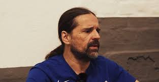 Andreas Kisser Says Cavalera Brothers' Re-Recorded Sepultura Albums  "Disrespectful"