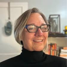 Jennifer Emch's Instagram, Twitter & Facebook