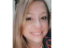 Jessica Howe's Instagram, Twitter & Facebook