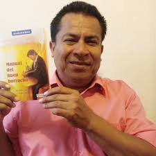 Robert Jara y sus lúcidos hallazgos con olor a alcohol Perú La Libertad  Trujillo