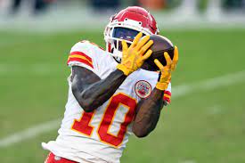 Bucs vs chargers mbc s5:w6. Tyreek Hill S Huge First Quarter Led To Memes From Nfl Fans The Kansas City Star
