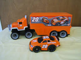Mattel Nascar 16 Semi Truck Hauler With Race Car Home Depot Nascar Collectibles Toy Car Nascar