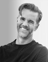 The Triumph of A Minimalist Designer: Franz von Holzhausen