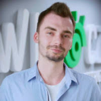 100+ perfiles de «Plebanski»