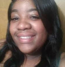 Annette Sutton's Instagram, Twitter & Facebook