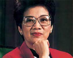 Initially, she was just a homemaker, more today, corazon aquino is fondly remembered as the 'mother of philippine democracy' by many. Biografia De Corazon Aquino
