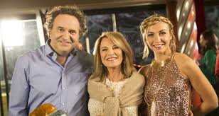 Camille a par ailleurs toujours été un prénom très populaire en occident. Gregoire Bonnet Et Amelie Etasse Scenes De Menages Philippe Va Etre Completement Perdu En Arrivant Dans La Famille De Camille Toutelatele