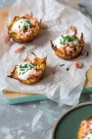 Kartoffelnester Mit Krabben Und Sour Cream Rezept Rezepte Krabben Vorspeise Fisch Essen