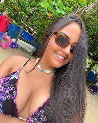 Amanda Lamas ✨ (@amand.mont) • Instagram photos and videos