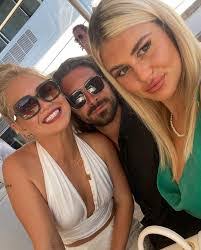 Alex Poisson's Instagram, Twitter & Facebook